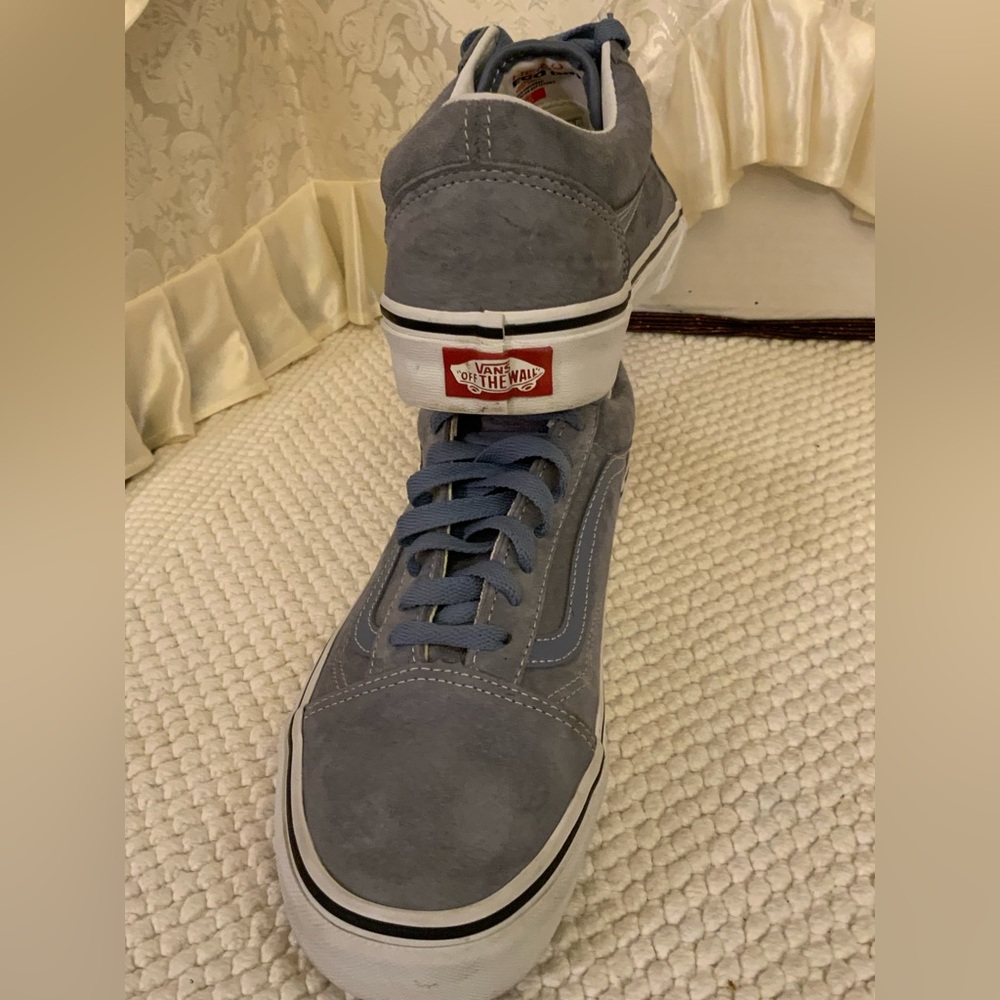 VANS - Picture 2 of 8